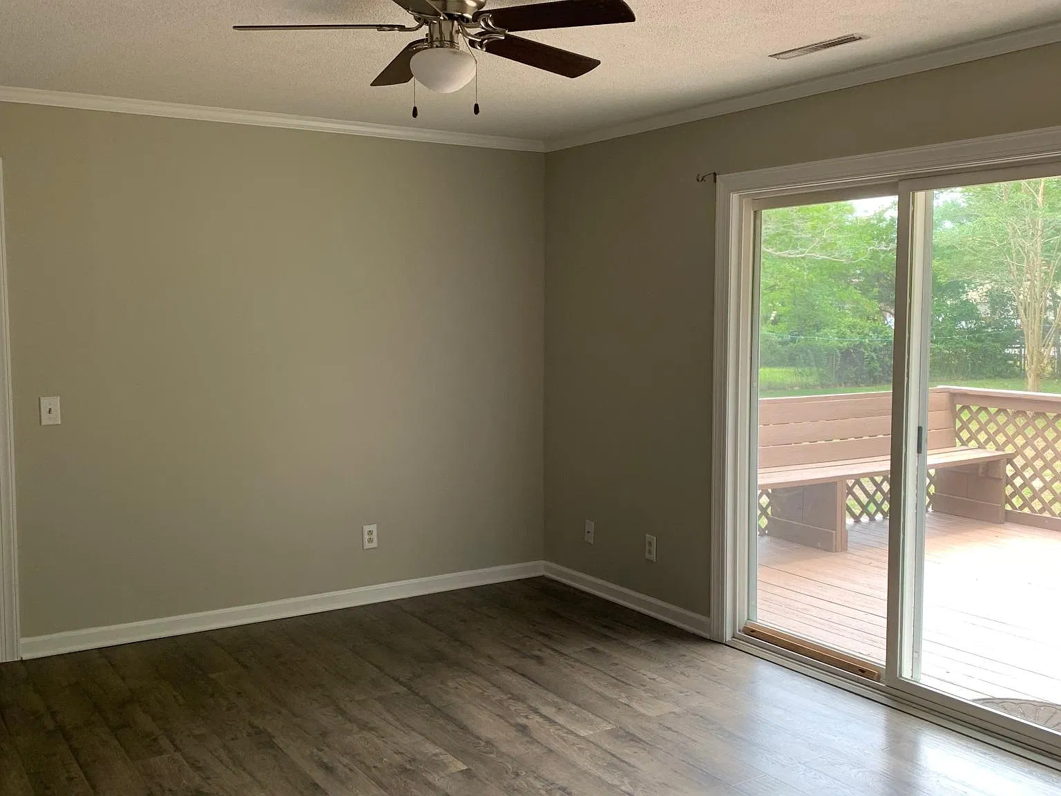 3 bed, 1600 sqft, $4,800 — Photo 4