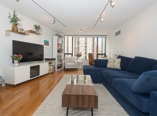 4 E Oak St #1805, Chicago, IL 60611