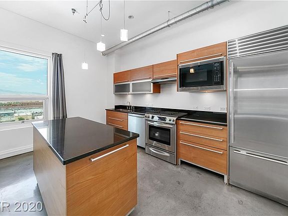 3rd image of 200 Hoover Ave Unit 901