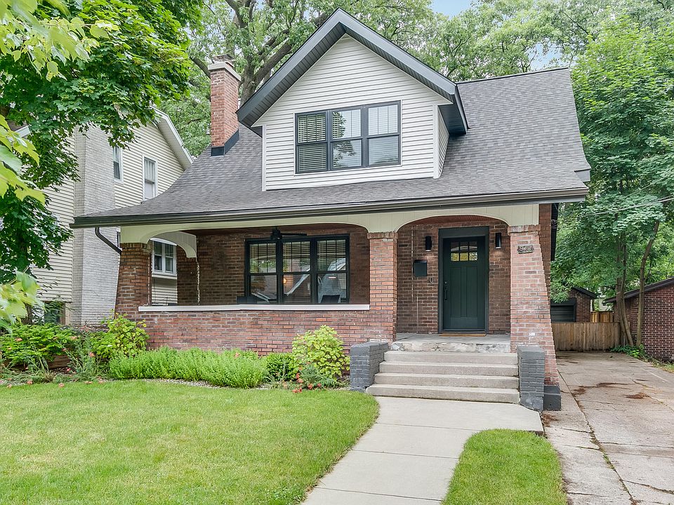 1st image of 918 Calvin Ave SE