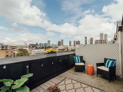 227 Christopher Columbus Dr APT 410B, Jersey City, NJ, 07302