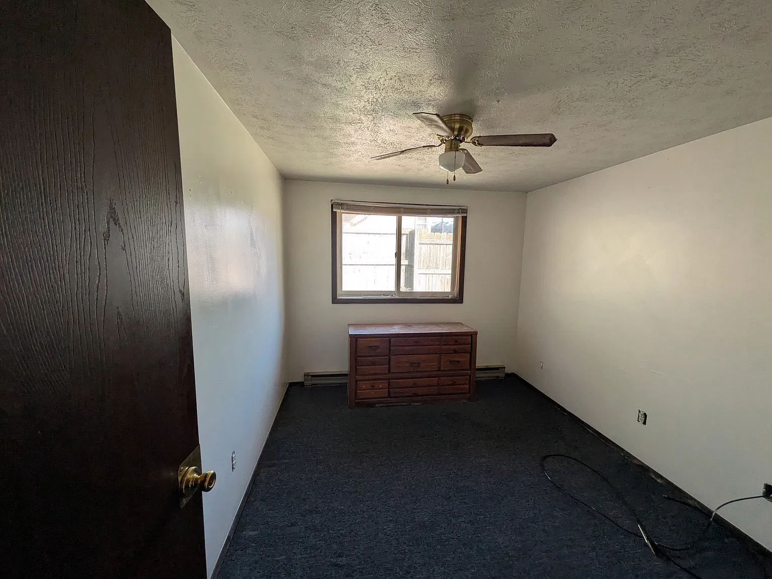 2 bed, 1200 sqft, $1,050 — Photo 4