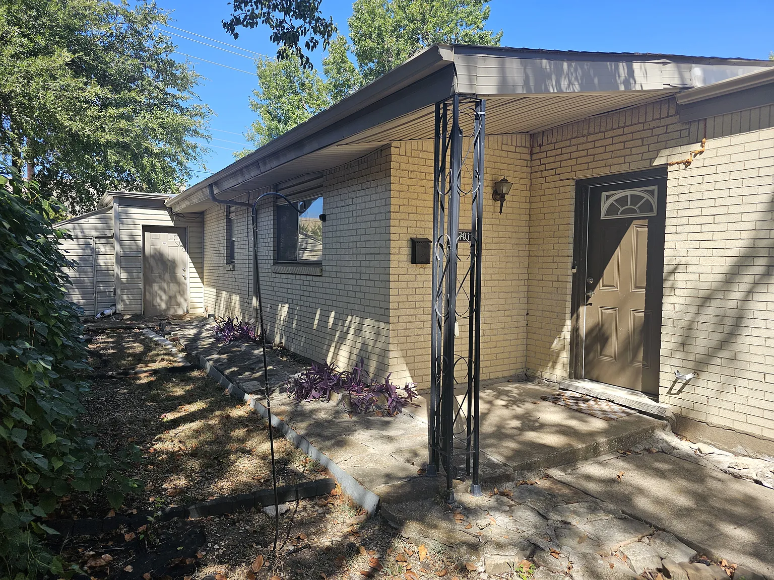 3 bed, 1735 sqft, $2,499 — Photo 4