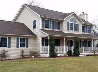 95 Charlotte Ln, Middletown, NY 10940