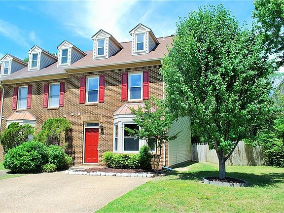 2nd image of 1115 Killington Arch