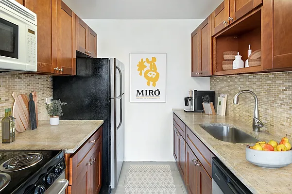 Rented by Herald Towers LLC | media 19