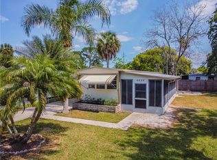 6828 Edgewater Dr, New Port Richey, FL 34652