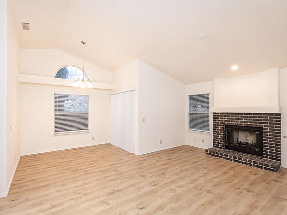 5th image of 8245 Calleystone Way