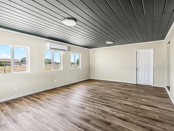 3rd image of 4137 E Avenue S10