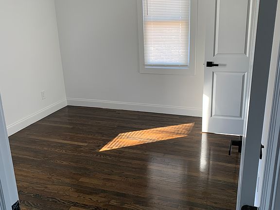 3rd image of 25 Woodrow Ave #1