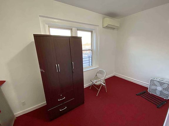 5th image of 9627 Avenue L #1