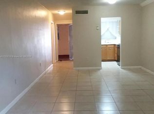 140 Royal Palm Rd APT 107, Hialeah Gardens, FL 33016