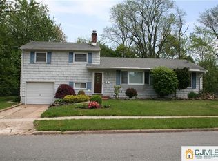 39 Stony Rd, Edison, NJ 08817