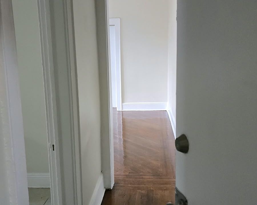 1st image of 6-8 Glenwood Ave #25