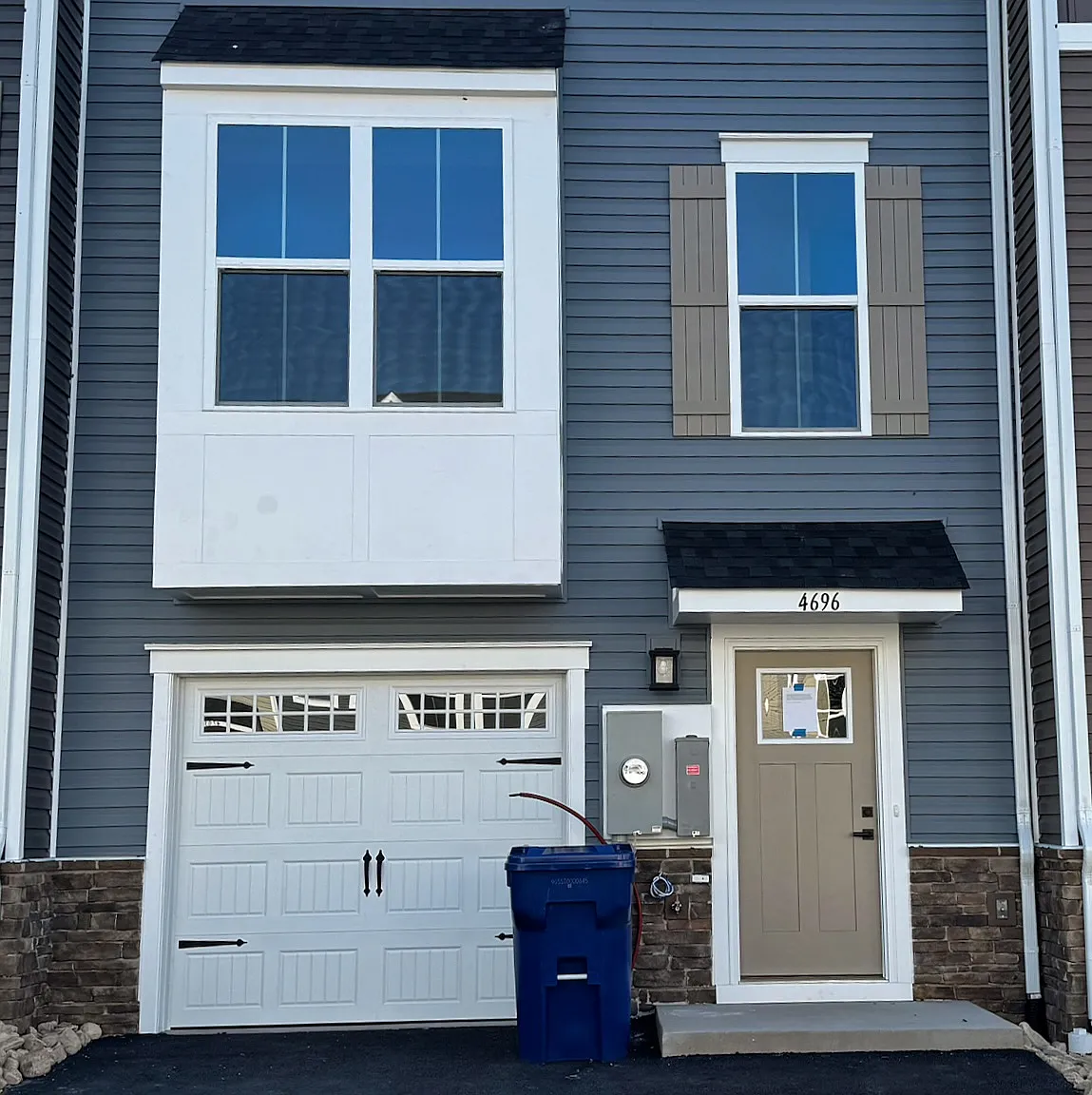 4 bed, 1715 sqft, $2,000 — Photo 1