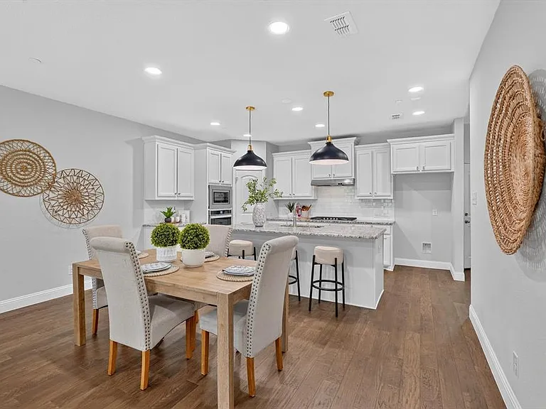 2873 Creekway Dr — Photo 8
