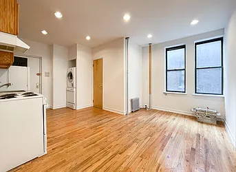 Rented by Kahen Properties