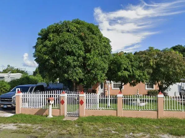 1725 NW 121st St, Miami, FL 33167