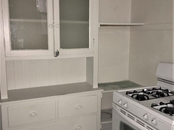 4th image of 4844 N Rockwell St #2N