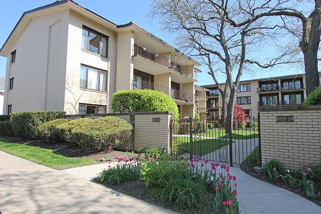 1st image of 1019 Washington Blvd APT 301