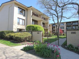 1019 Washington Blvd APT 301, Oak Park, IL 60302