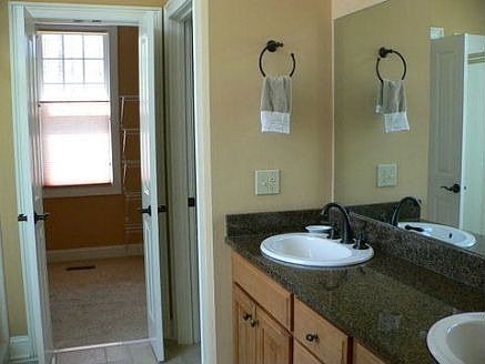 Master Bath & Walk-in Closet