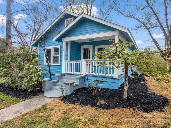 92 Bailey Rd, Candler, NC 28715
