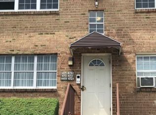 471 College Dr, Edison, NJ 08817