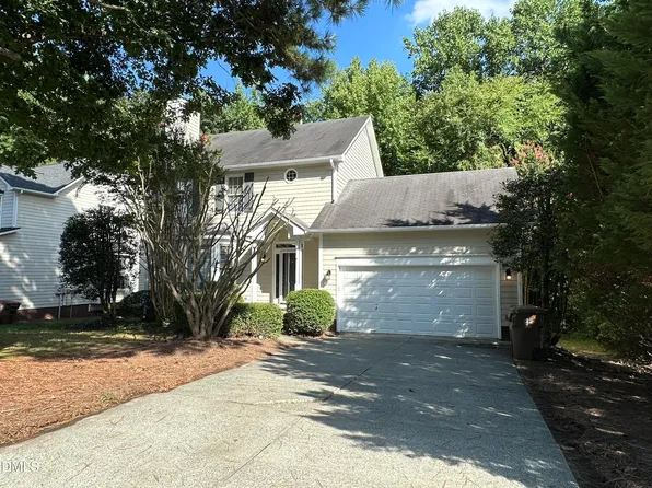 203 Caraway Ln, Cary, NC 27519