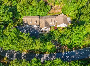 2411 Crossroad School Rd, Hedgesville, WV 25427