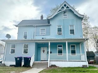 391 Pleasant St, Holyoke, MA 01040