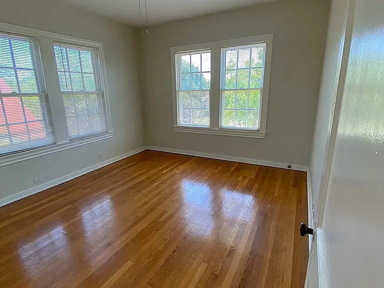 2053 W Gramercy Pl #1 — Photo 11