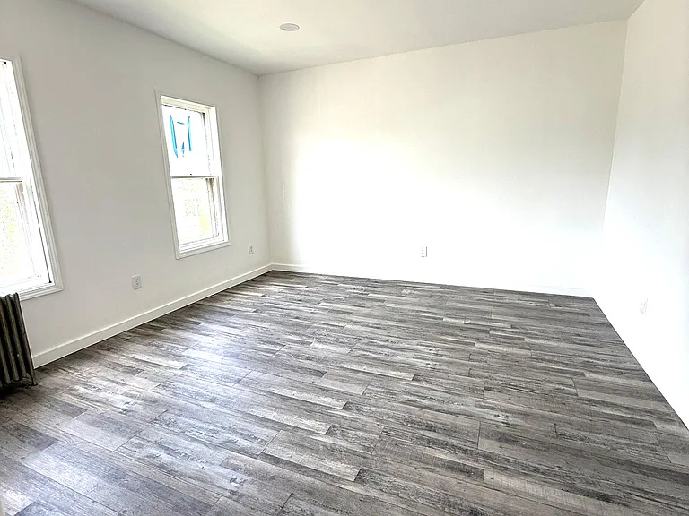 328 Green St #2 — Photo 12