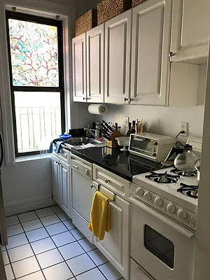 Rented by Dynamik Realty | media 7