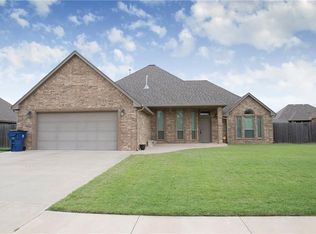 1149 Fox Run Ln, Blanchard, OK 73010