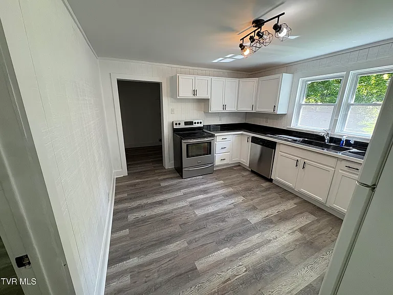 324 Old Beidleman Rd — Photo 2