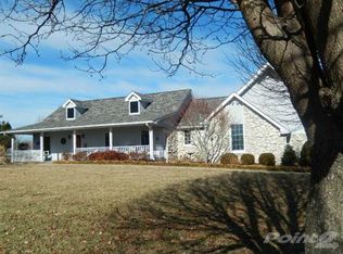 1250 Skyline Dr, Cobden, IL 62920