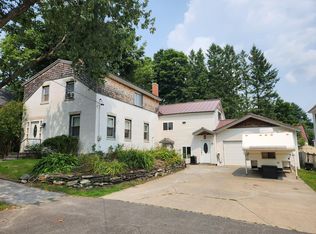 56 Chamberlain St, Brewer, ME 04412