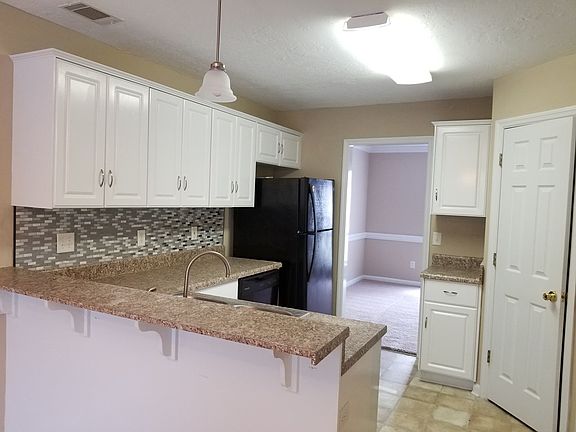 5th image of 3545 Crawfordville Dr