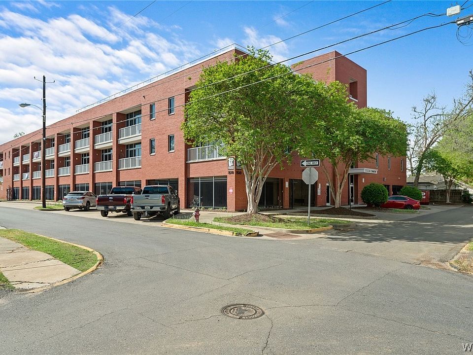 1st image of 1510 9th St Unit 206