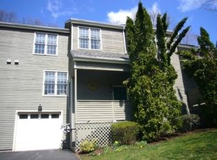 25 Eaton Woods Rd, Hamden, CT 06518