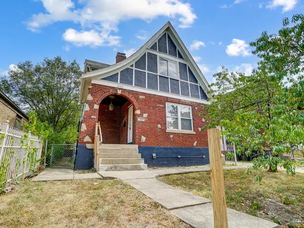 1032 Woodlawn Ave, Cincinnati, OH 45205