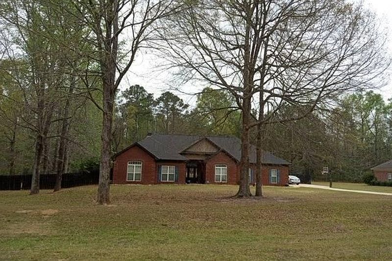 1st image of 3072 Bentley Dr