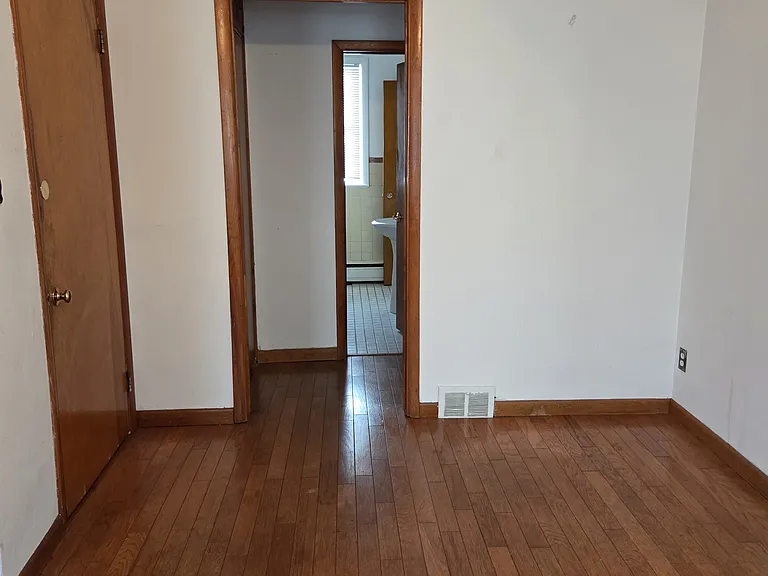 314 Victoria St — Photo 5