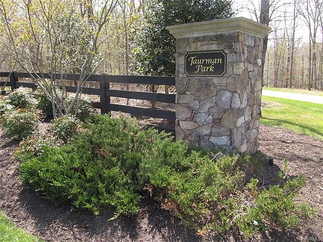 1st image of 3161 Taurman Park Dr