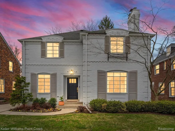 267 McKinley Ave, Grosse Pointe Farms, MI 48236