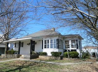 104 E 3rd St, Belle, MO 65013