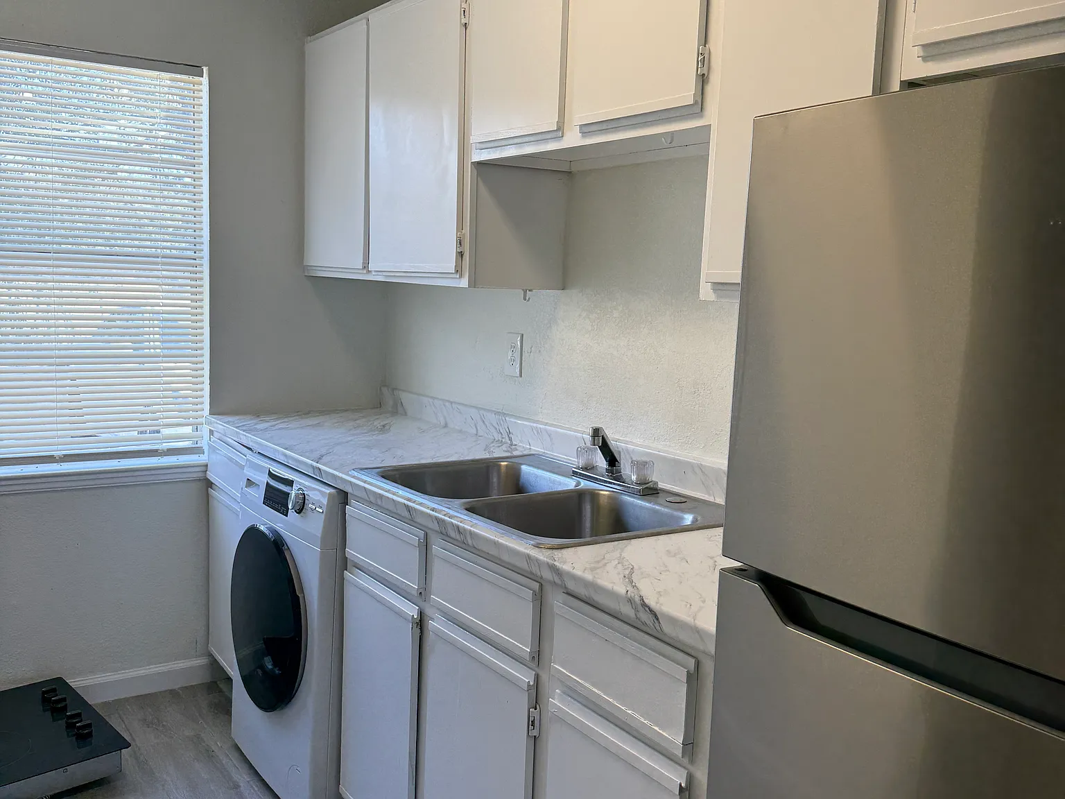 2 bed, 1112 sqft, $1,000 — Photo 3