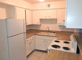4711 Convaire Ave APT 3, Las Vegas, NV 89115