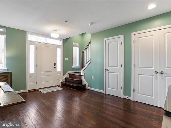 4th image of 1442 Trafalgar Ln